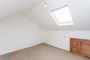 Loft Room- click for photo gallery